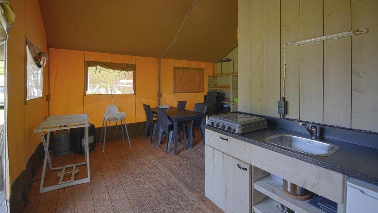 Camping De Rammelbeek Lattrop Oda fotoğraf